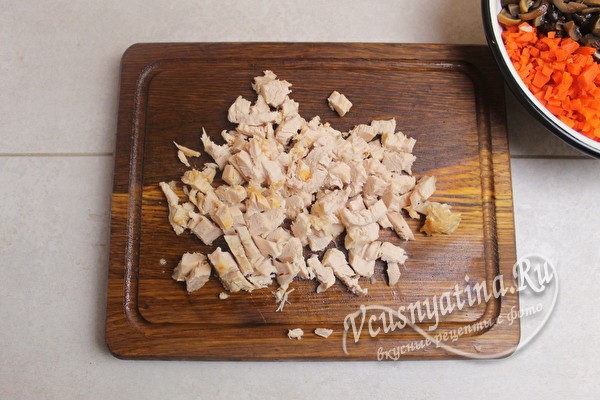 
			Вкусный салат с индейкой на Новый год		