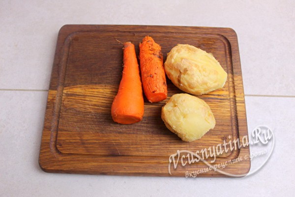 
			Вкусный салат с индейкой на Новый год		