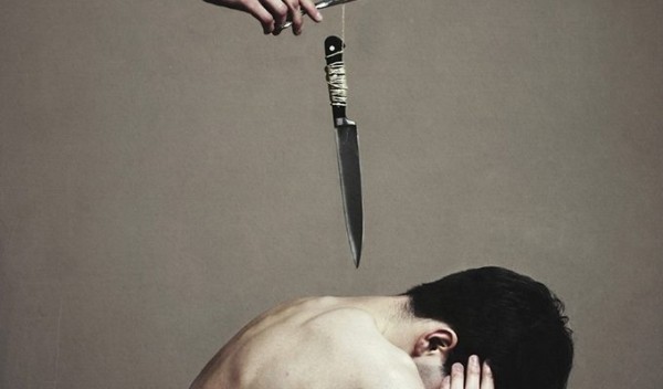 10 признаков того, что кто-то из вашего окружения намерен вас предать