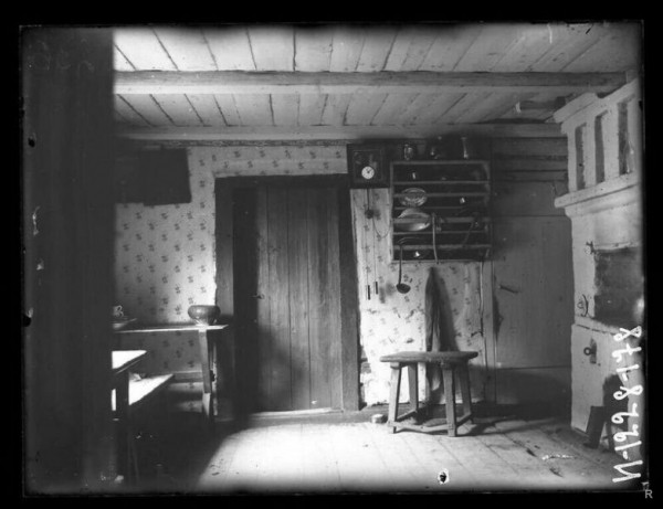 Как жили наши прадеды в деревянных избах 100 лет тому назад?
