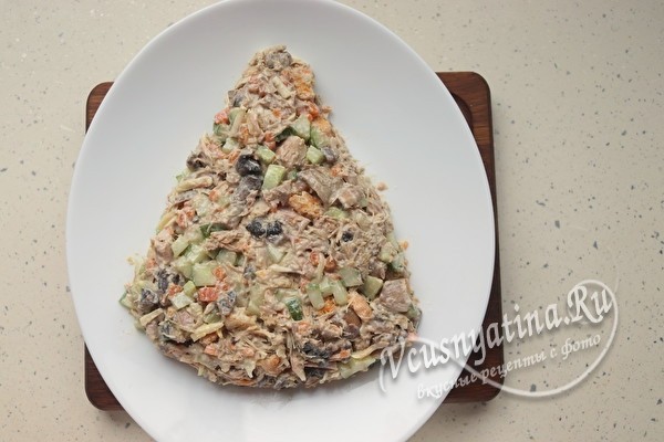 
			Салат в виде елочки на Новый год 2021 &ndash; яркий и вкусный		