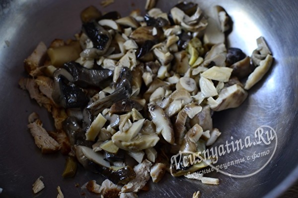 
			Салат на Новый год с курицей &ndash; сочный и вкусный		