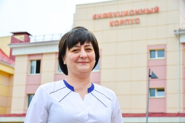 Детские врачи-инфекционисты Алена Курганская и Людмила Резник спасают взрослых пациентов Детские врачи-инфекционисты Алена Курганская и Людмила Резник спасают взрослых пациентов