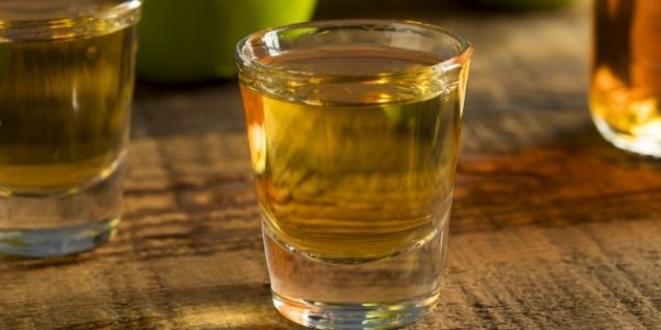 
            Чем закусывать алкоголь: комбинации, проверенные временем        