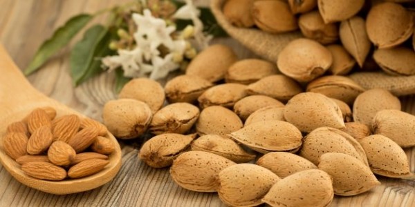 
            Какие продукты полезны перед сном, а какие вредны        
